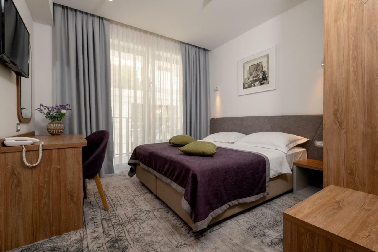 Hotel Nova 内乌姆 外观 照片